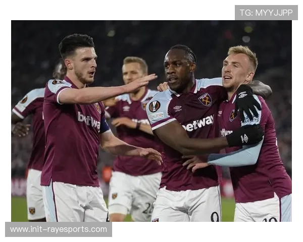 西汉姆联主场战绩不佳攻防崩盘 联赛垫底处境堪忧