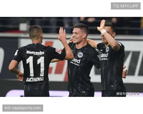 法兰克福主场1-1战平门兴,双方平分秋色 法兰克福主场1-1战平门兴,双方平分秋色